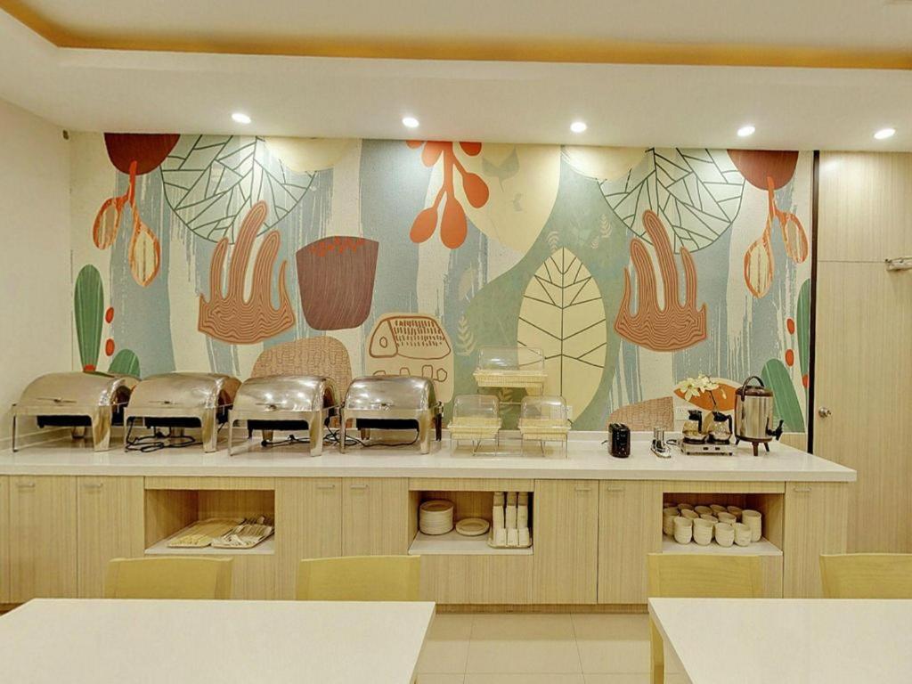 Hanting Hotel Shanghai Babaiban Pudian Road Subway Station Exterior foto