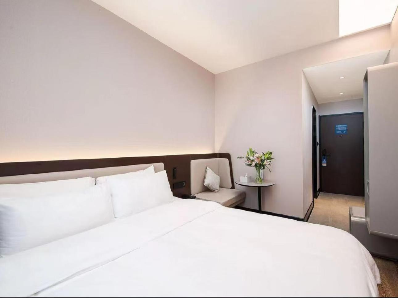 Hanting Hotel Shanghai Babaiban Pudian Road Subway Station Exterior foto