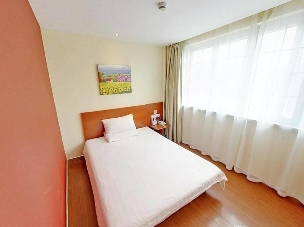 Hanting Hotel Shanghai Babaiban Pudian Road Subway Station Exterior foto