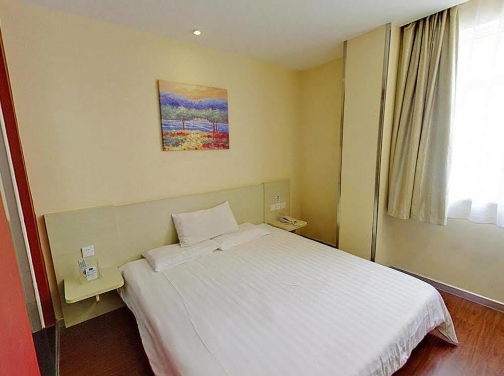 Hanting Hotel Shanghai Babaiban Pudian Road Subway Station Exterior foto