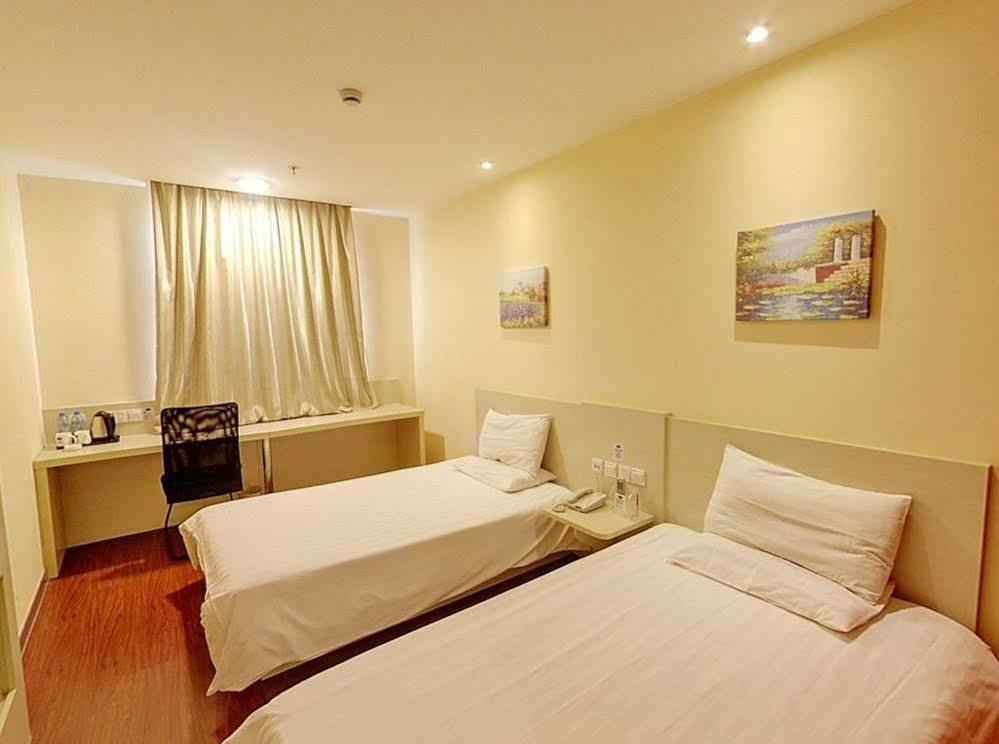 Hanting Hotel Shanghai Babaiban Pudian Road Subway Station Exterior foto