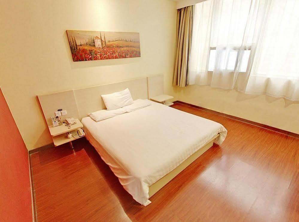 Hanting Hotel Shanghai Babaiban Pudian Road Subway Station Exterior foto